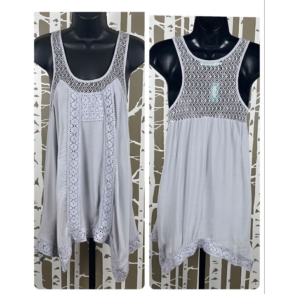 NEW $29 Boho Grey Embroidered Trim Shark Bite Long Line Tank Top sz S